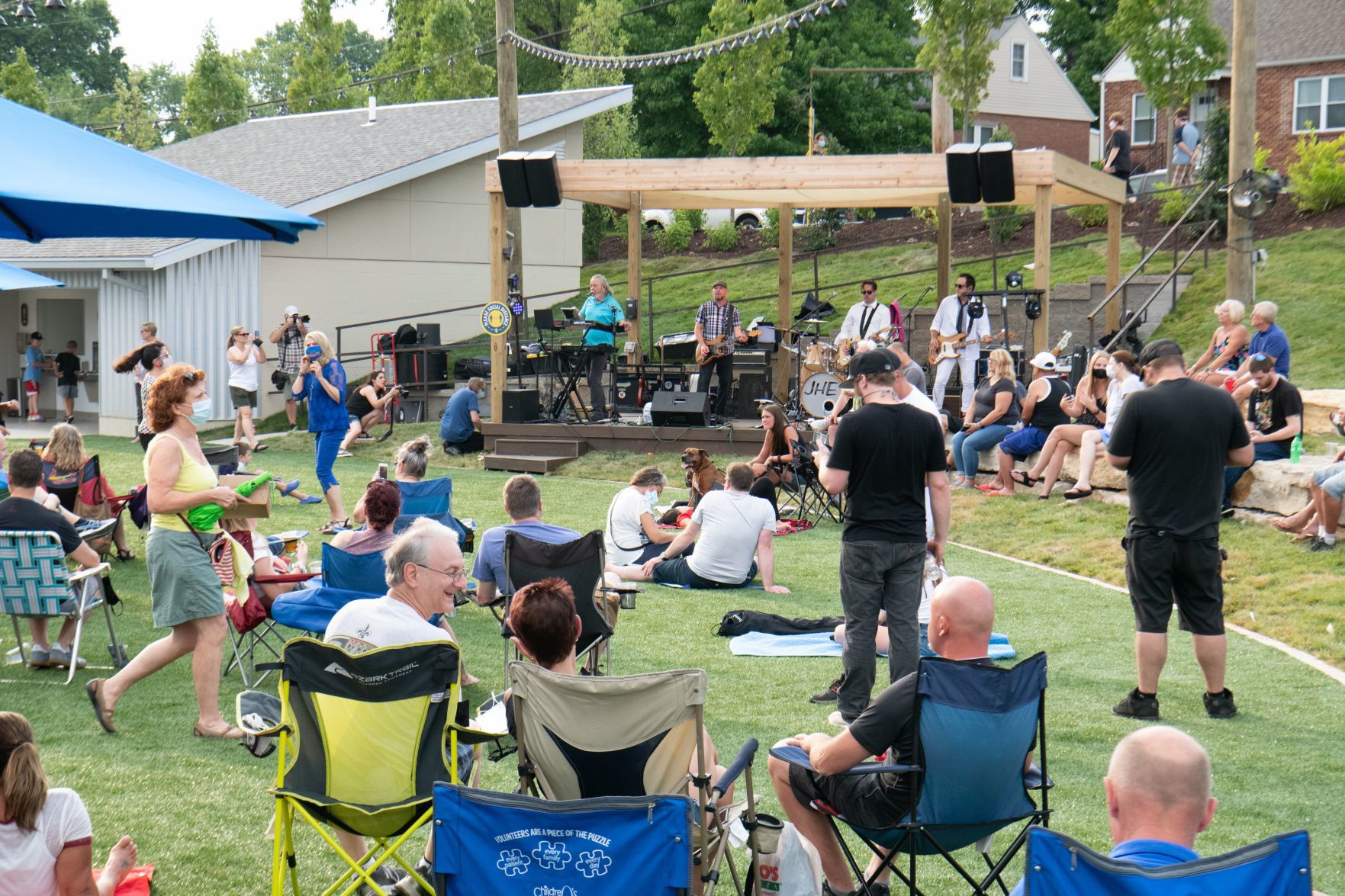 9 Mile Garden opens in Affton